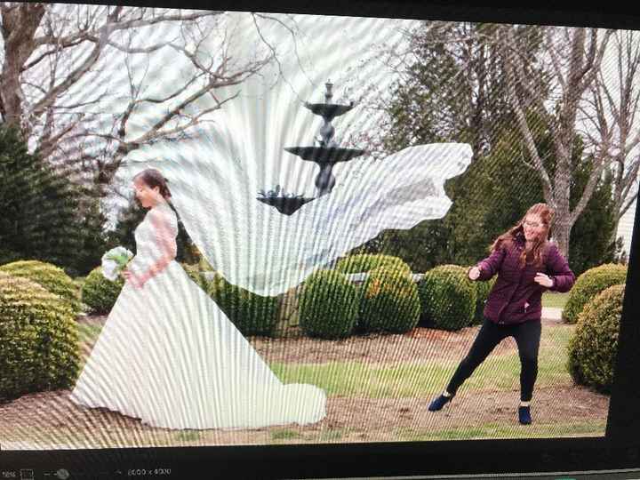 Sorry for the quality, I can't find my flash drive and this was all I had on my phone (haha!)