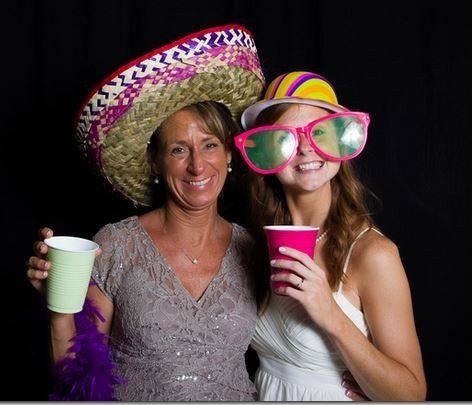 Photo Booth Pics are in!! *PICS!*