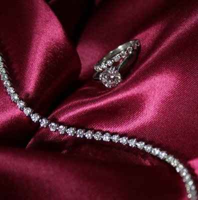 did you pick out your own engagement ring? (post pics)