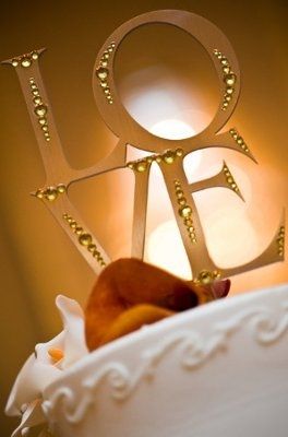 Can I see your wedding cake?