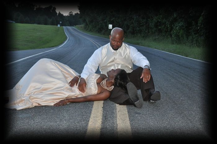 I'm craving wedding!!! Share with me your wedding pics!! please....
