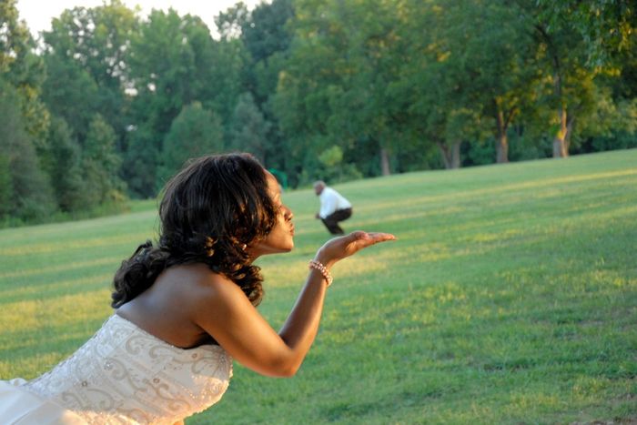 I'm craving wedding!!! Share with me your wedding pics!! please....