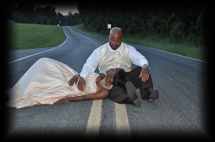 I'm craving wedding!!! Share with me your wedding pics!! please....
