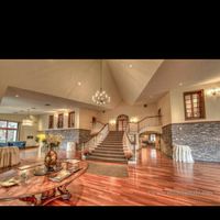 Stuck between two venues! Help !