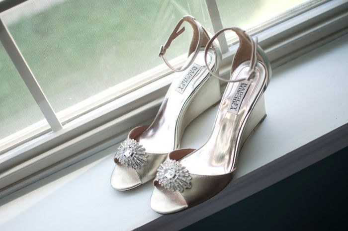 Show me your ... shoes!