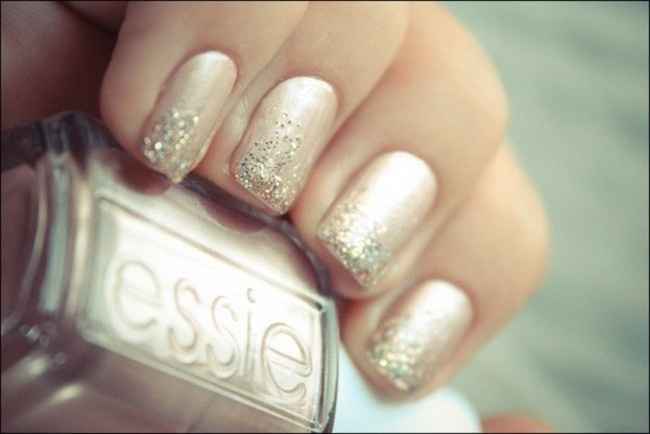 Alright ladies, show me your nails!