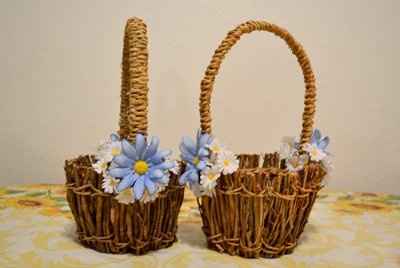 What are your Flower Girls and Ring Bearers carrying??