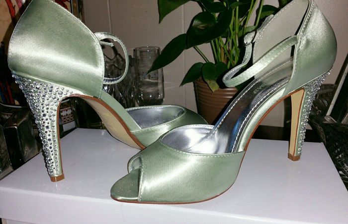 Show me your wedding shoes!!!