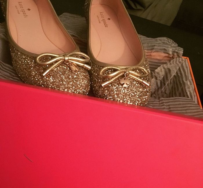 Has anyone else worn flats or Kate Spade Glitter Keds for their wedding?