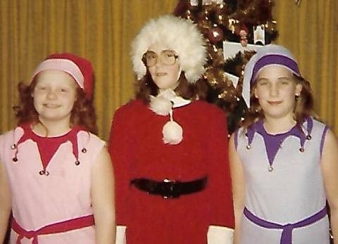 My friend agreed to do my makeup! 6