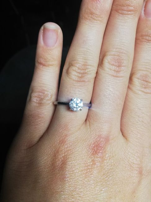 Show off your solitaire ring! 💎 6