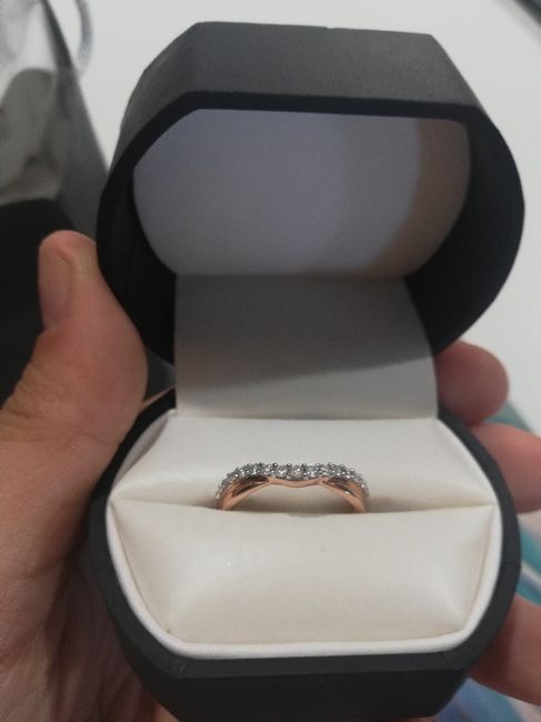 Bought my wedding ring today, eeeeek! 3