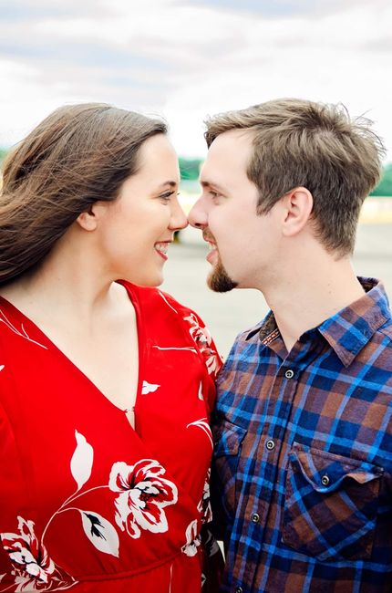Show off your favorite engagement pictures - 1