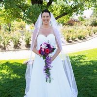 show off your bridal bouquets