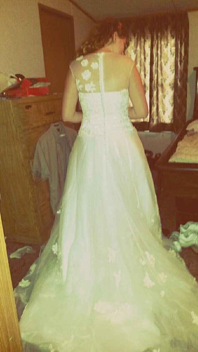 Should i Buy my dress online