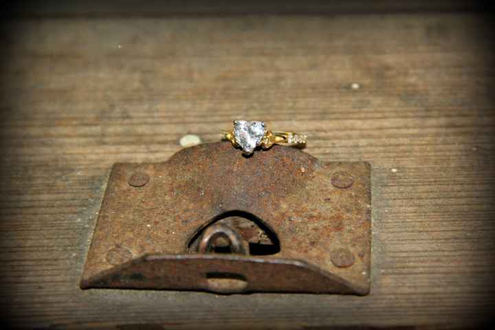 We haven't had any ring porn in awhile...