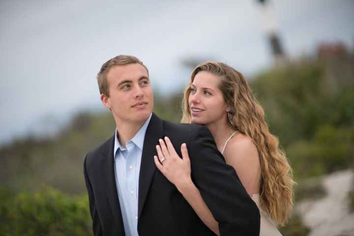 ENGAGEMENT PICS ARE IN!!!!