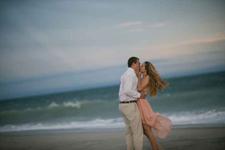 ENGAGEMENT PICS ARE IN!!!!