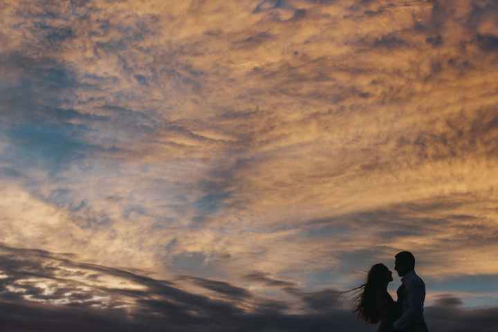 ENGAGEMENT PICS ARE IN!!!!