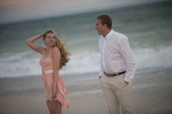 ENGAGEMENT PICS ARE IN!!!!