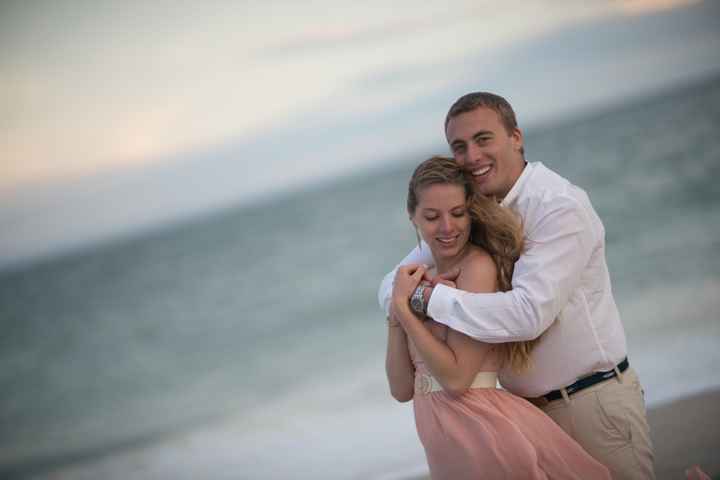 ENGAGEMENT PICS ARE IN!!!!