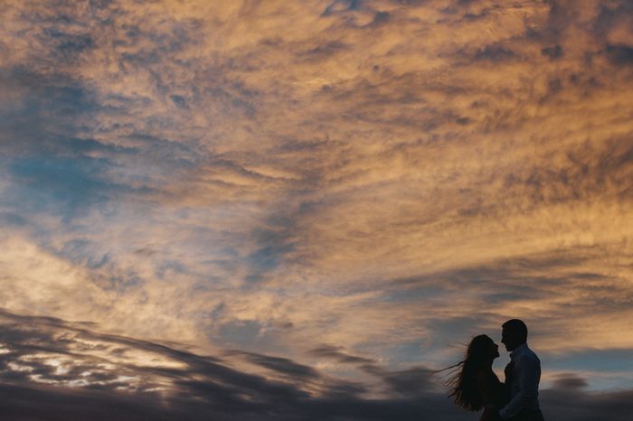 ENGAGEMENT PICS ARE IN!!!!