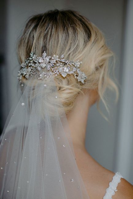 Show me your bridal hair (or inspo)! 13
