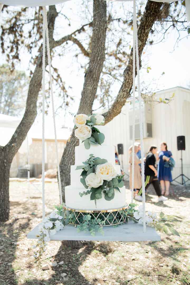 Cake stand 1