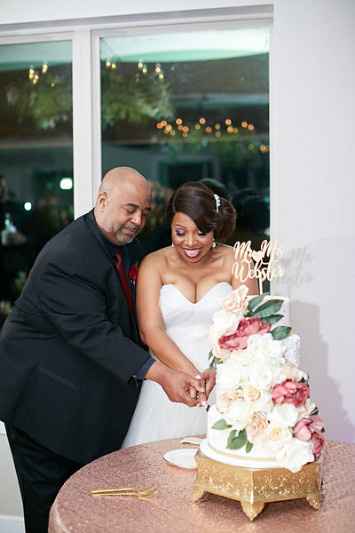 For those that remember the post - this is the infamous FAUX CAKE!!