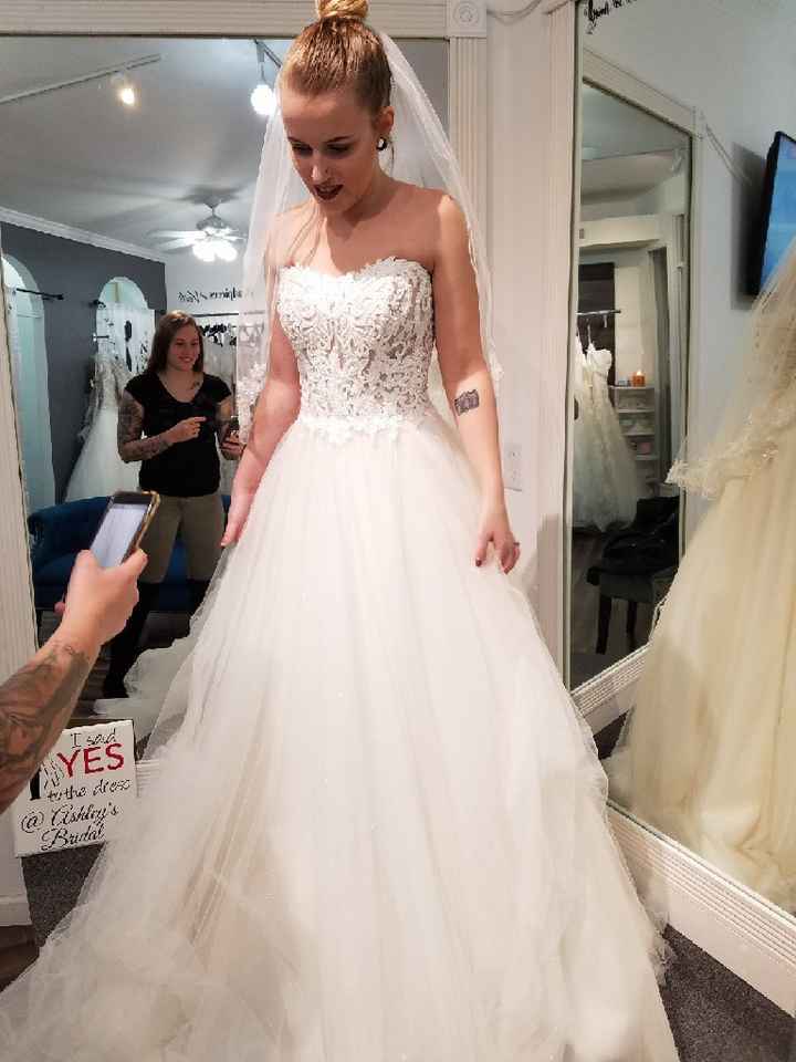 Who has said yes to the dress?  Post that pic👰 - 1