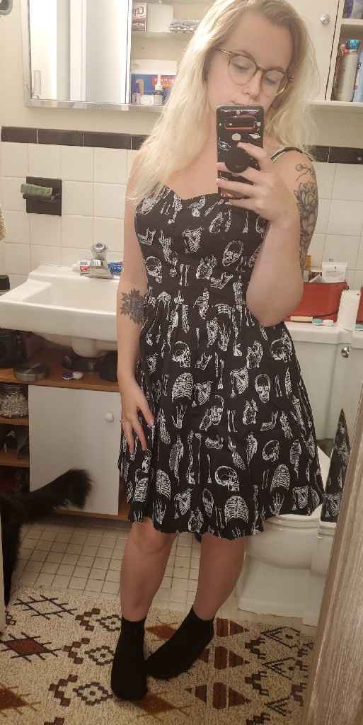 Found my engagement photo outfit! - 1