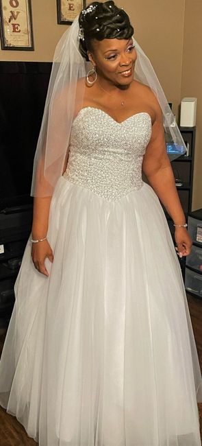 Any Over 40 Brides Going for a Ball Gown? 3