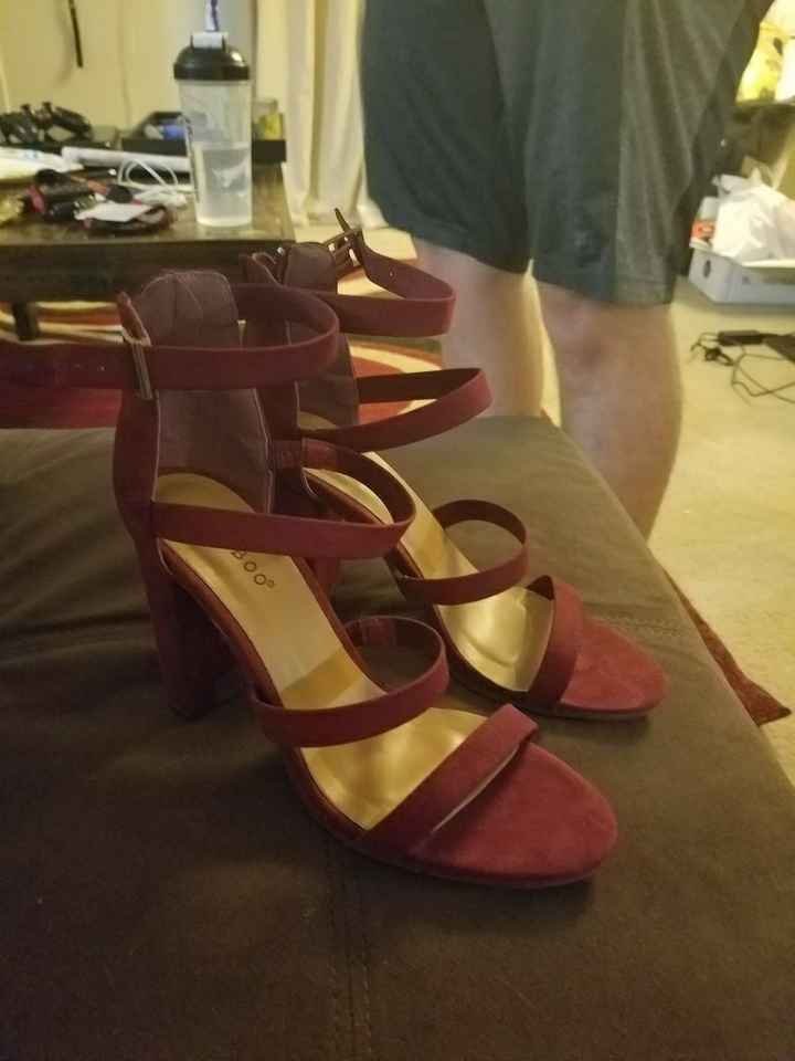 Share your wedding shoes!