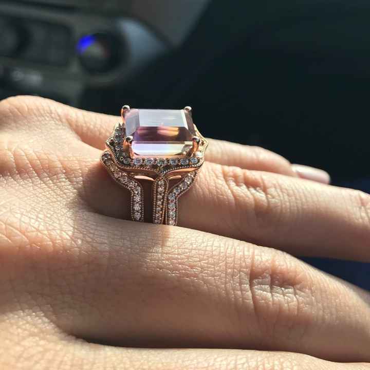 I'm getting married next month !!! Help!