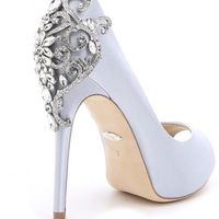 Shoes Shoes Shoes.... Shoe me your Shoes