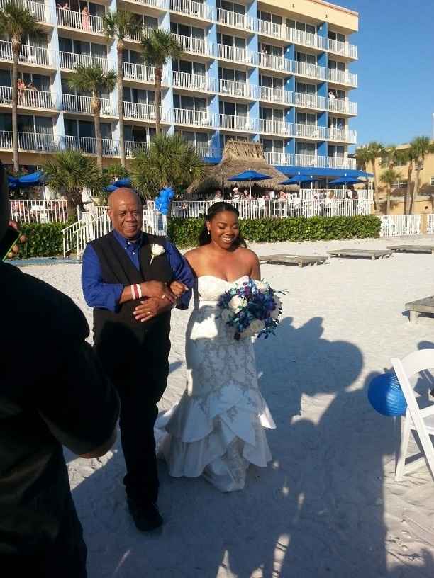 Partly back, fully married! And of course with a pic or 2
