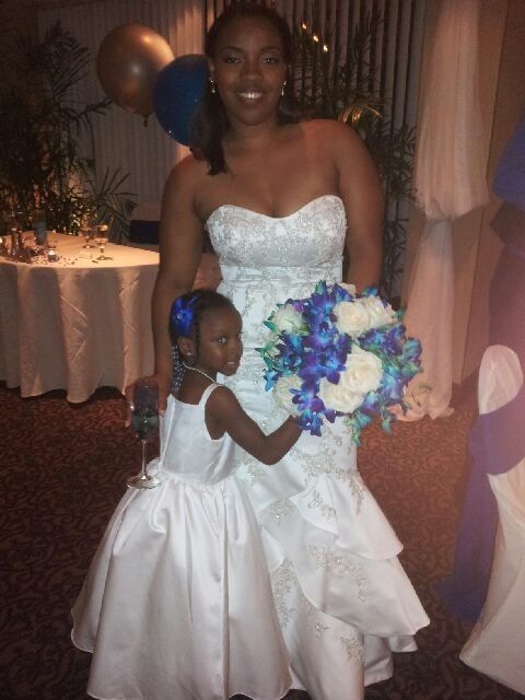 Partly back, fully married! And of course with a pic or 2