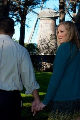 Engagement photo tips and ideas.