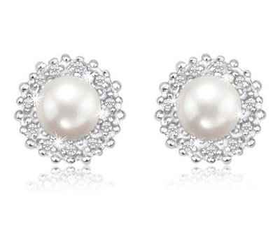 Who was looking for pearl earrings....?