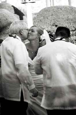unique wedding poses
