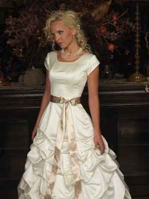 unique wedding dresses???