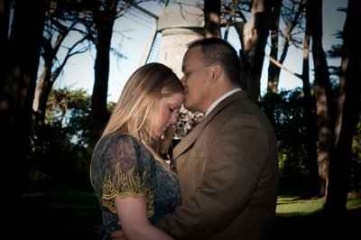 Engagement Photo Question (about dress/hair/makeup)