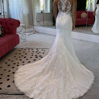 Ideas for a lace back dress and thick South East Asian hair? - 2