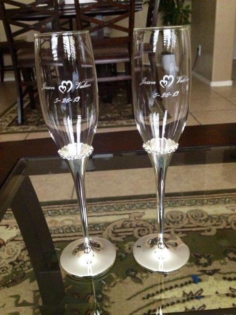 Wedding Accessories..Cutting Utensils, Cake topper, flutes..any ideas??