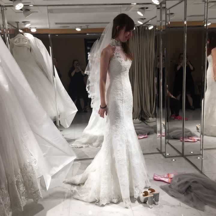 I wanna see your wedding dress!