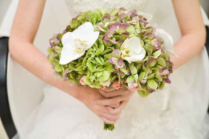 BAM: Vegas Tropicana Outdoor Wedding