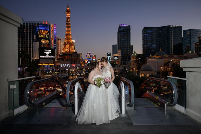 BAM: Vegas Tropicana Outdoor Wedding
