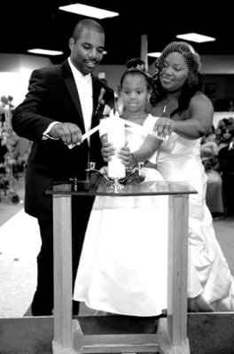 FINALLY SOME WEDDING PICS!