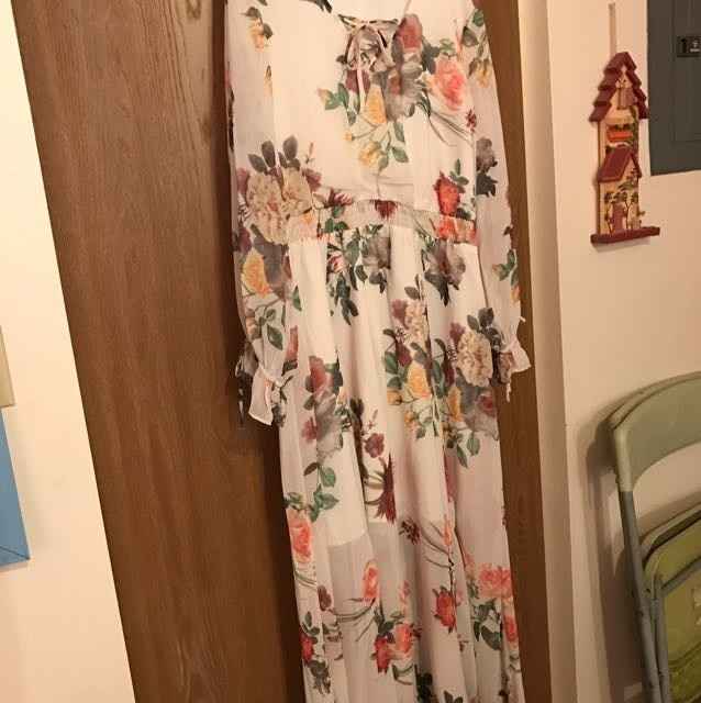 Small wedding /dress indecision