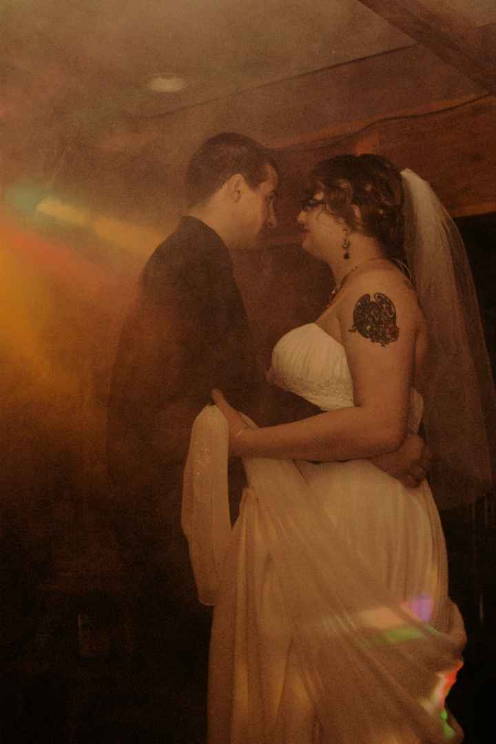 Plus size or full figured brides, let's see those gowns!